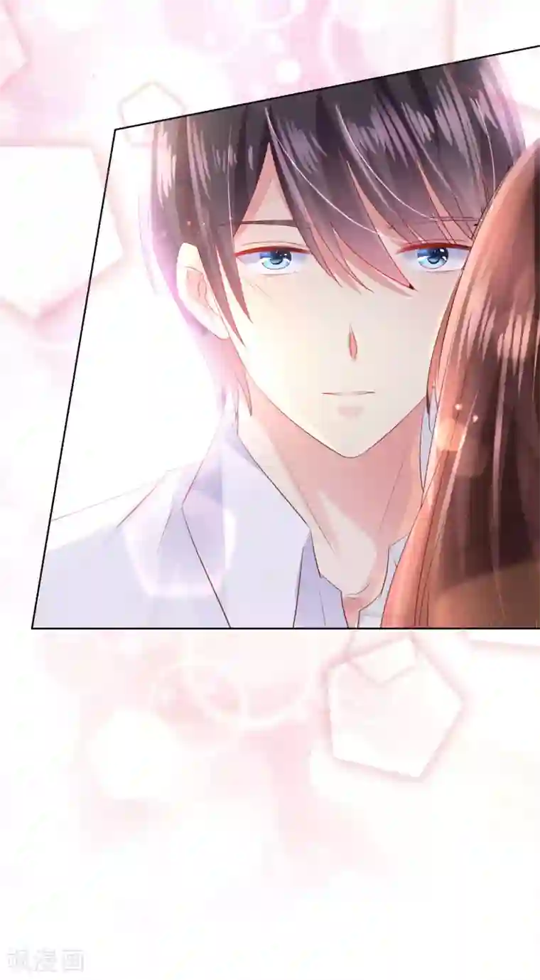 人气同桌是只猫第97话 金发碧眼的LOLITA