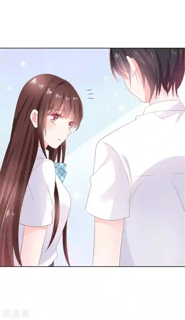 人气同桌是只猫第123话 转学生是个大帅哥！