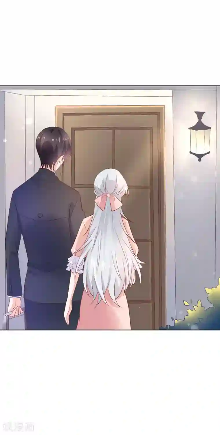 人气同桌是只猫第137话 抱紧我