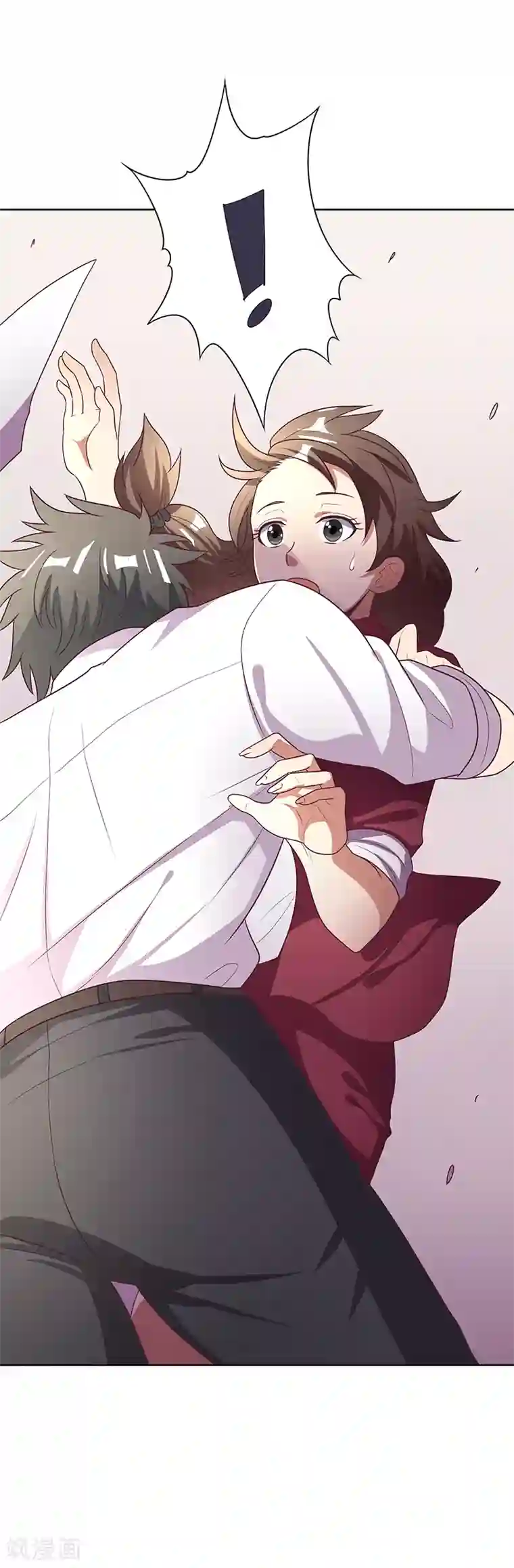 丰腴美妇旗袍成熟贵妇第19话 知道她爹是谁不？