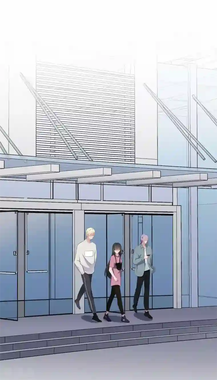 半脸女王第65话 第一次拥抱