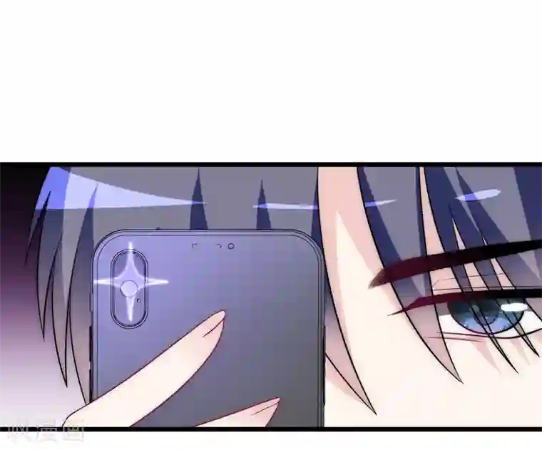 渣男总裁别想逃第96话 去网红店打卡