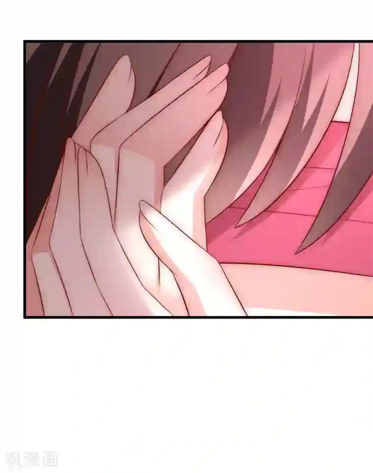 渣男总裁别想逃第156话 直播看大戏！