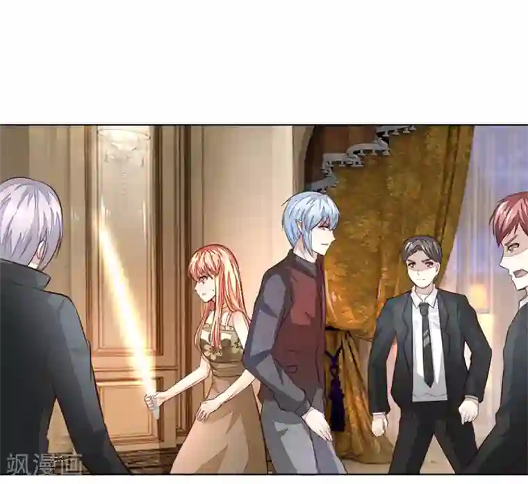 吸血鬼男神第251话 光剑竟然能伤到我？