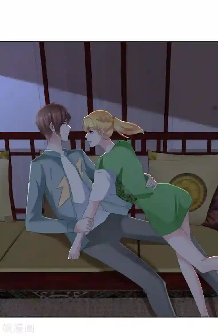 电竞萌妻第13话 隐忍爆发后的吻