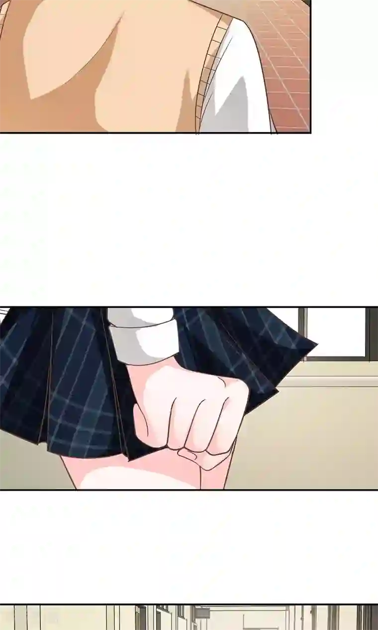 我的校草是球星第43-44话 她在门外偷听