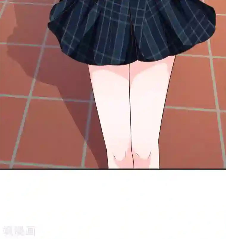 我的校草是球星第43-44话 她在门外偷听