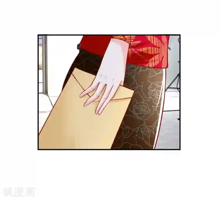 变美APP:丑女逆袭法则第21话 总监，你出局了