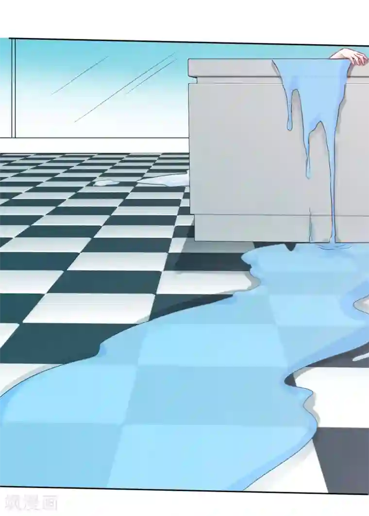 亿万富婆在冷宫第1话 系统口令：我要暴富！