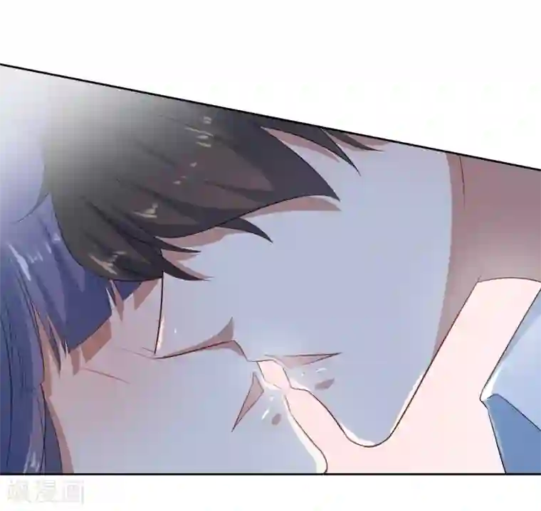 恶魔爱上小猫咪第62话 亲亲才能睡觉