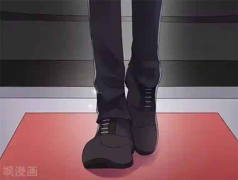 我成了酒店女老板的足奴第1话 出狱后