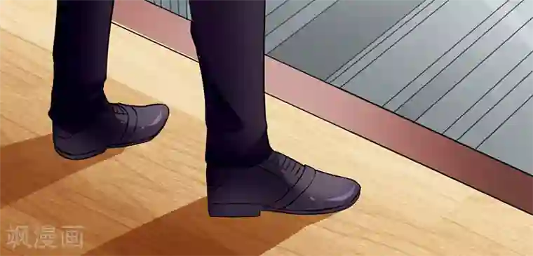 我的第一女管家第40话 秘书