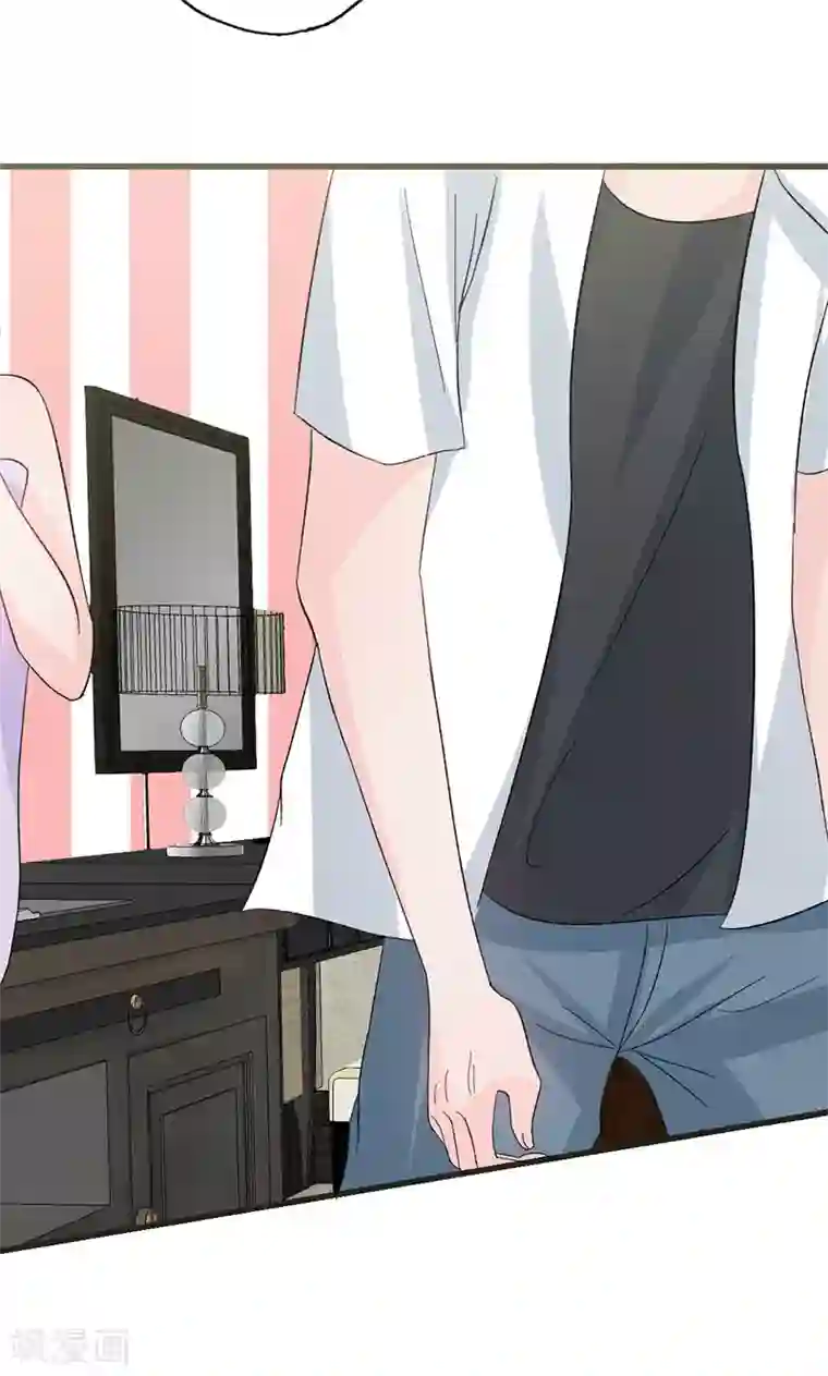 契约总裁：阿Q萌妻第35话 就这么被看了