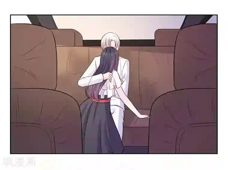 亿万小冷妻第23话 我就这么让你害怕吗？