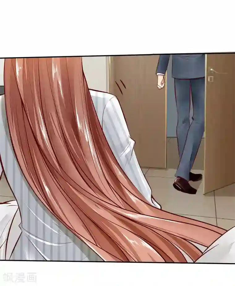 美女把脚打开让男人桶漫画第10话 清理伤口