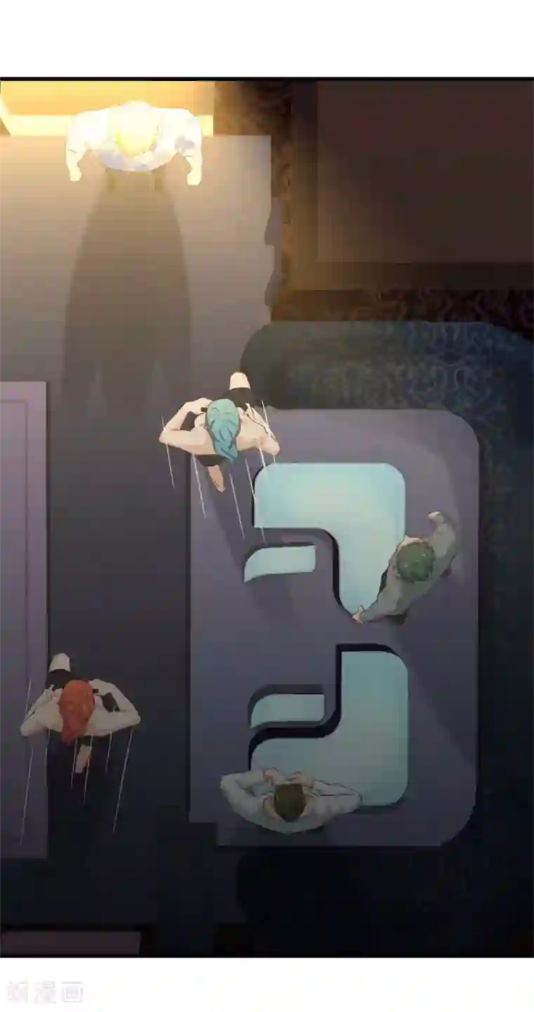 我和26岁美女房客第62话 像柯基一样飞行