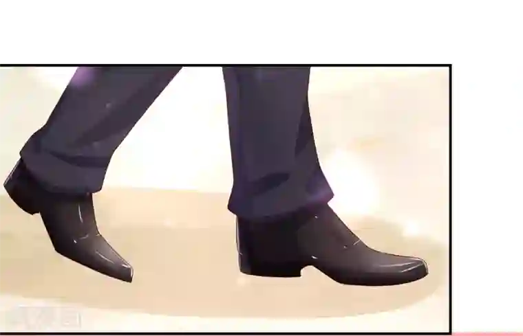 国民男神缠上身第185话 总裁，亲自喂饭