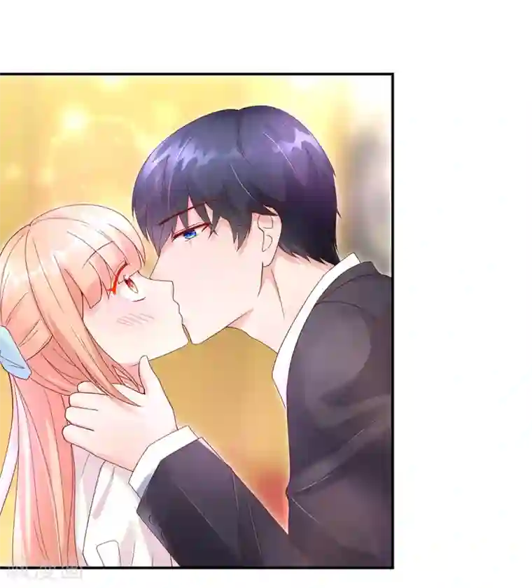 国民男神缠上身第200话 电梯里，亲吻