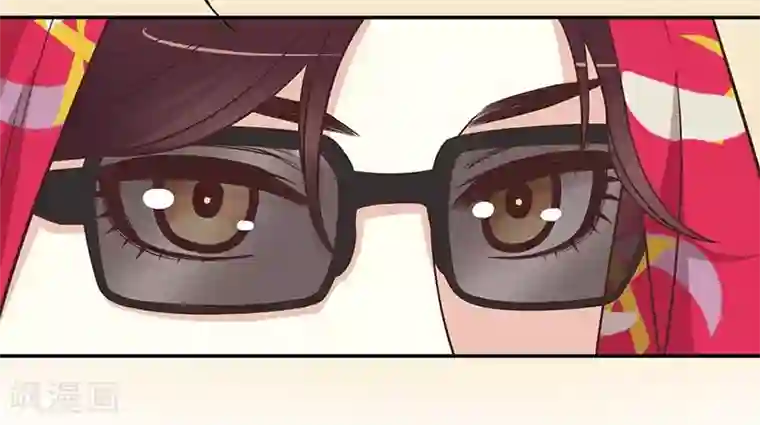 嘿嘿嘿总裁的101种方法第7话 奇装异服的女人？！