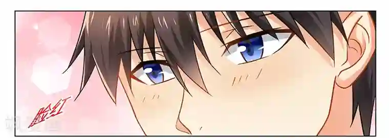 腹黑总裁别乱来第42话 醒了？换衣服！