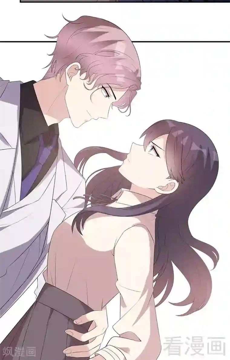 男神萌宝一锅端第165话 阴魂不散的尔东浩