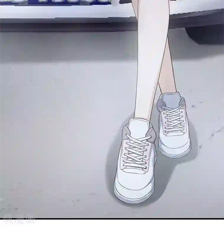 至尊神眼第2话 两个干姐姐