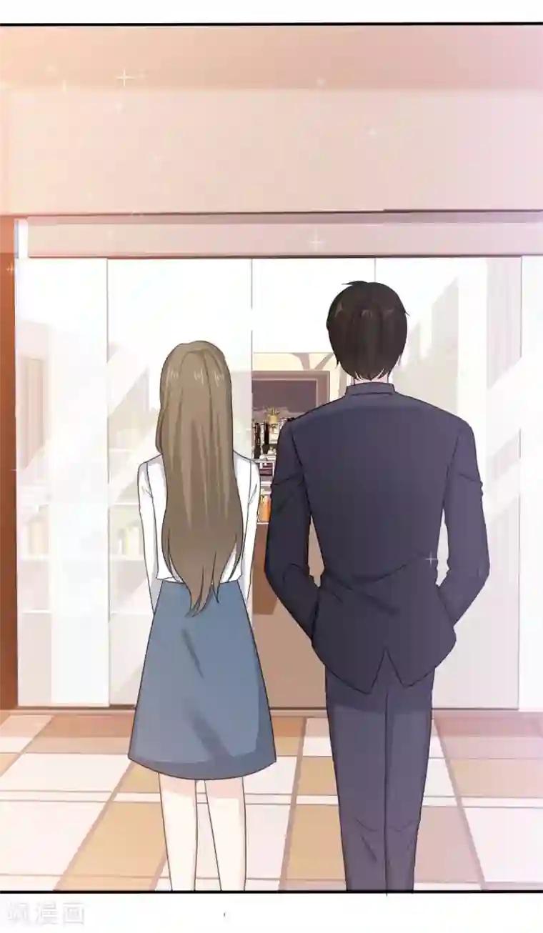 她住在你心里好多年第39话 一副看戏的表情