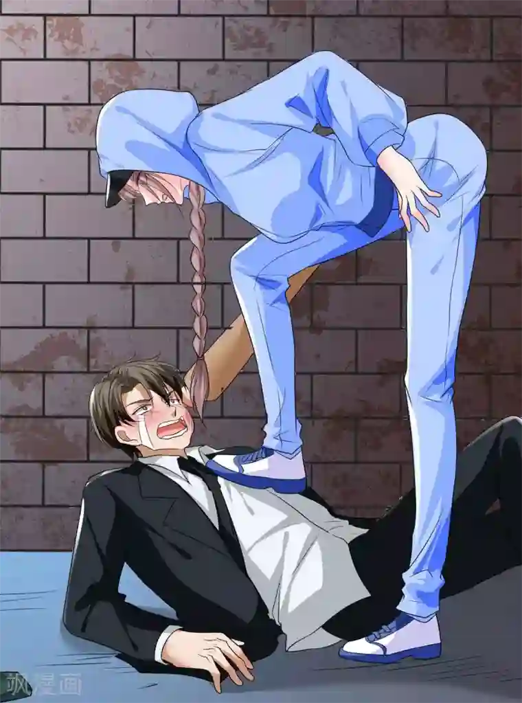 重生之虐渣女王第18话 英雄救丑