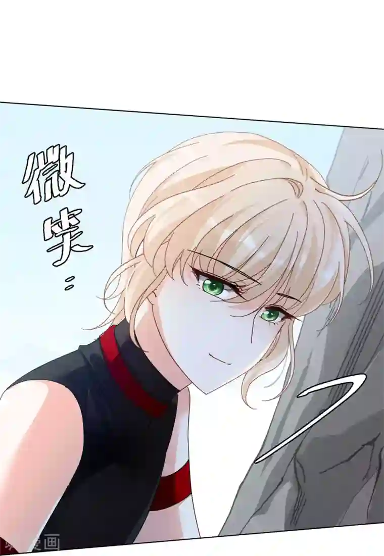 她来了，请趴下第131话 徒手攀岩3