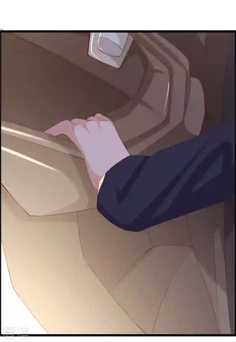 渣男总裁别想逃第325话 母女相认？！