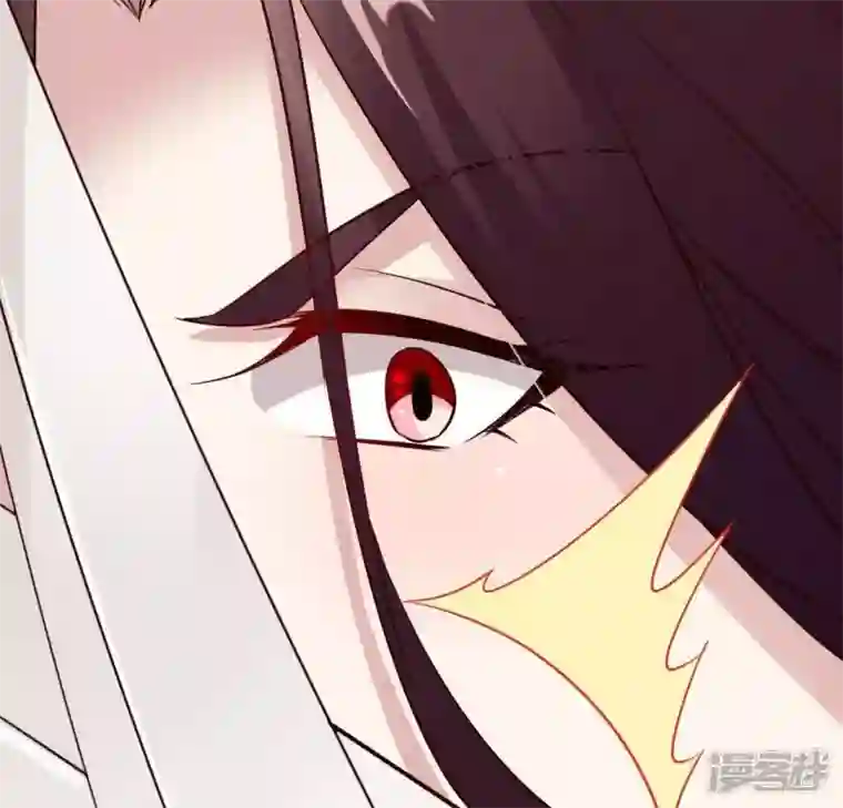 我的血族大人第111话 左手持剑怀中抱你