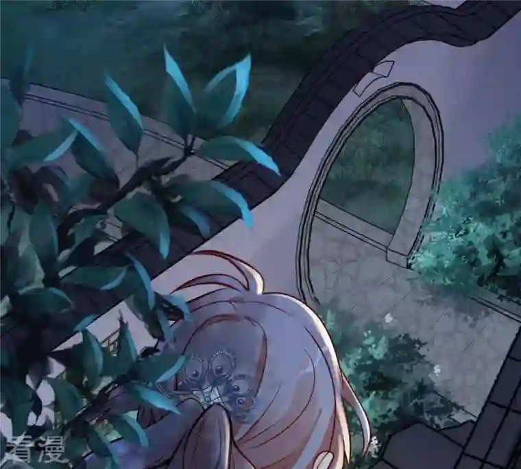 战神狂妃：凤倾天下第11话 敢打我的人？