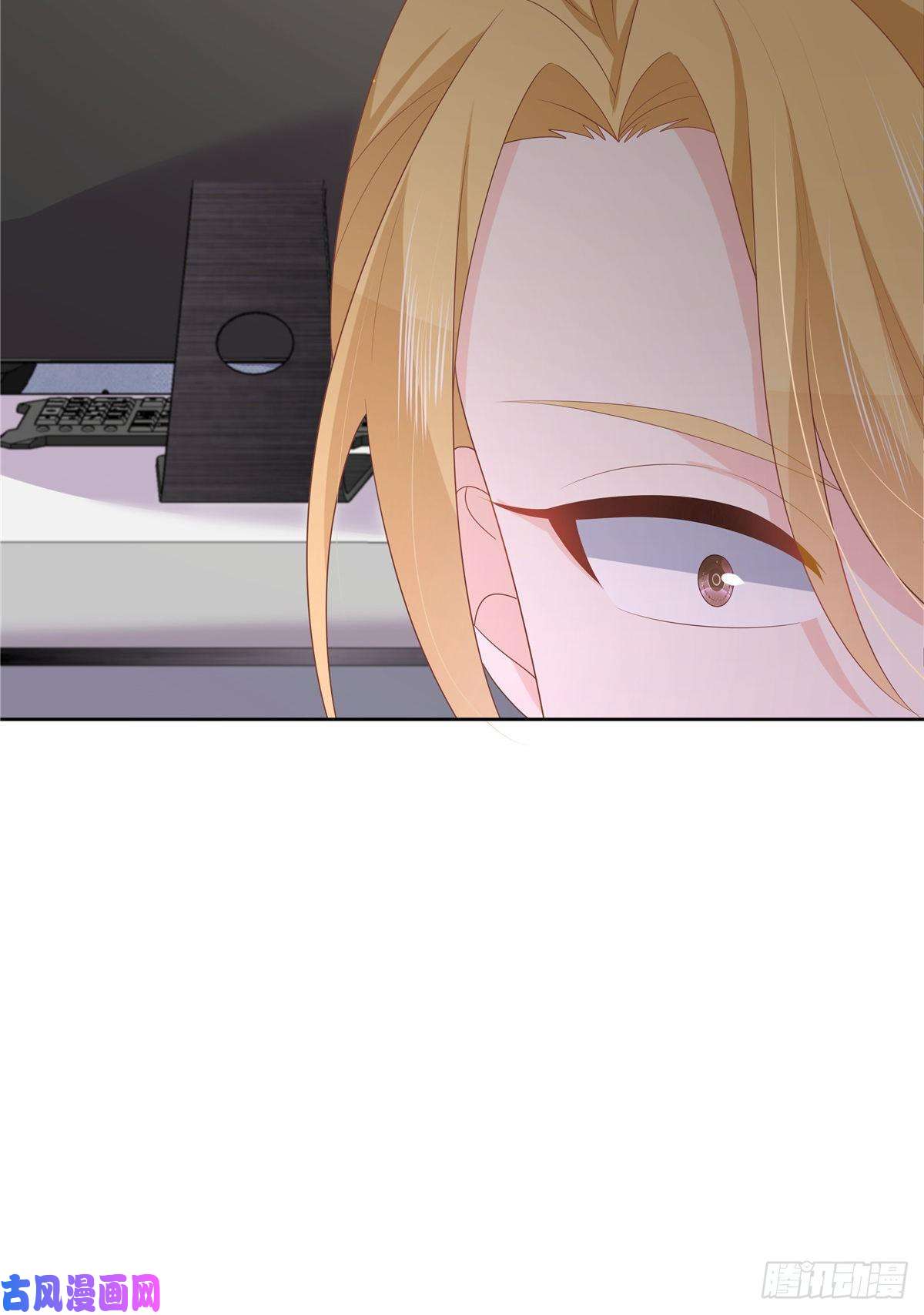 国民校草是女生第167话 盯弟狂魔