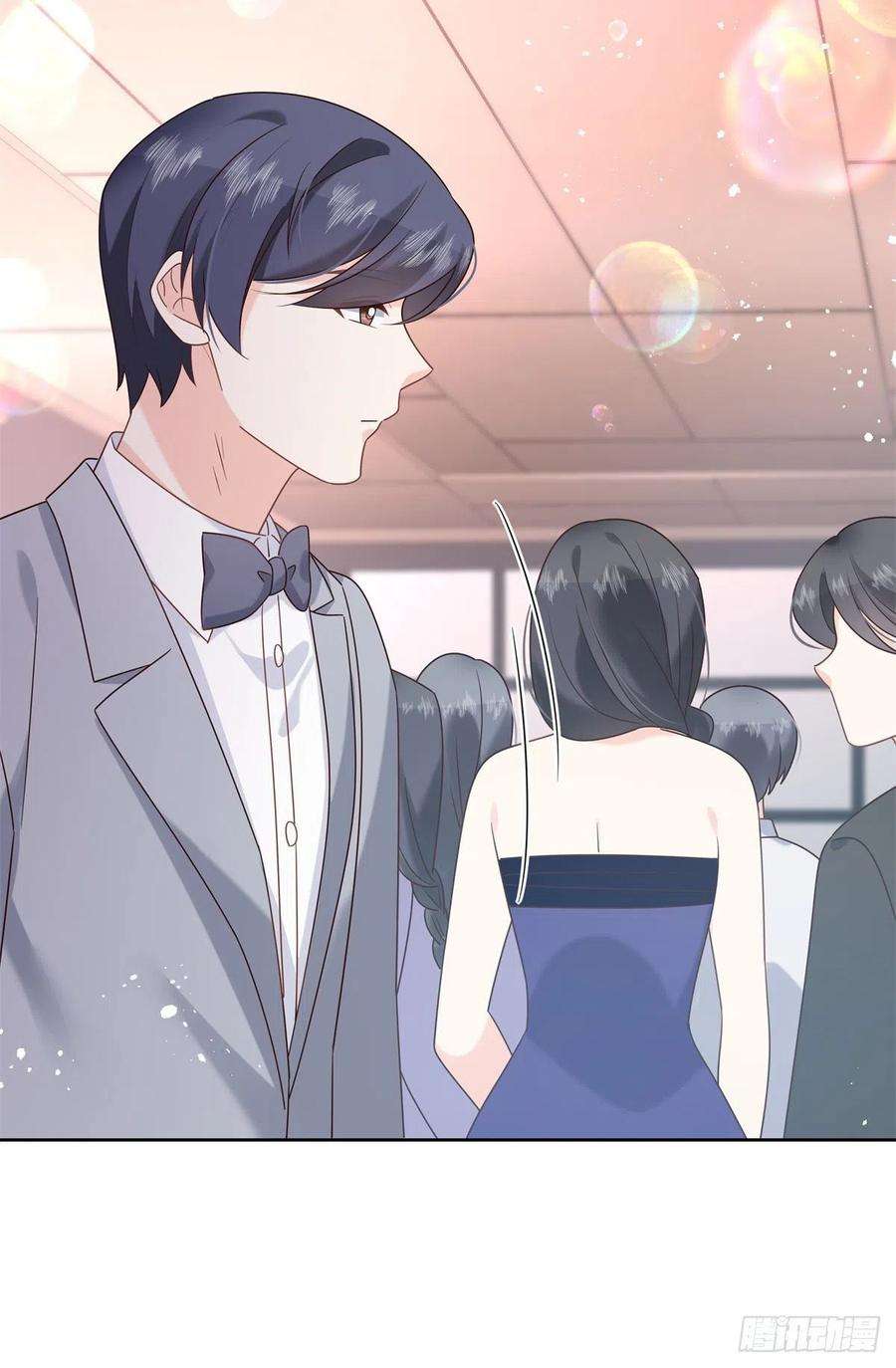 国民校草是女生242话怎么不邀请我拥抱你？