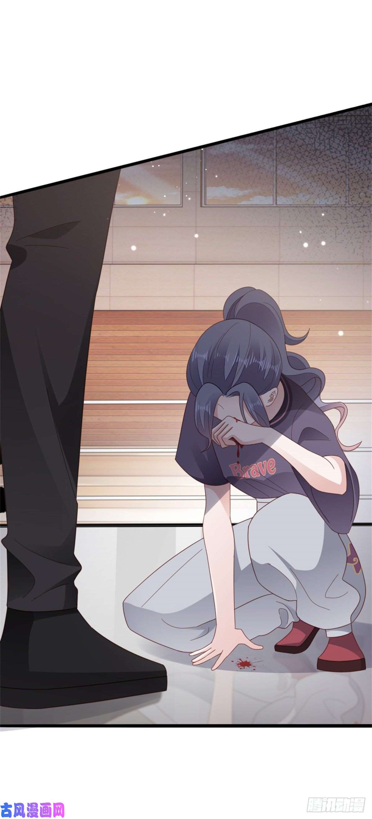 快穿之顶级反派要洗白第72话 幕后老总