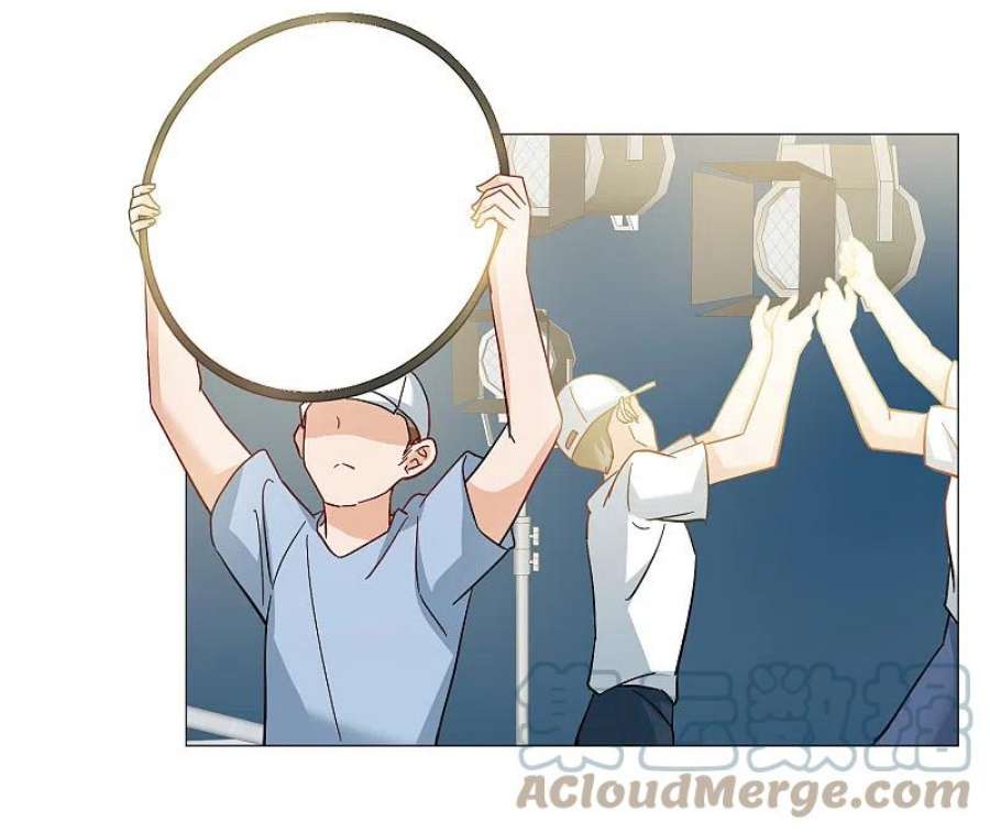 她来了，请趴下259话 月下诉情1