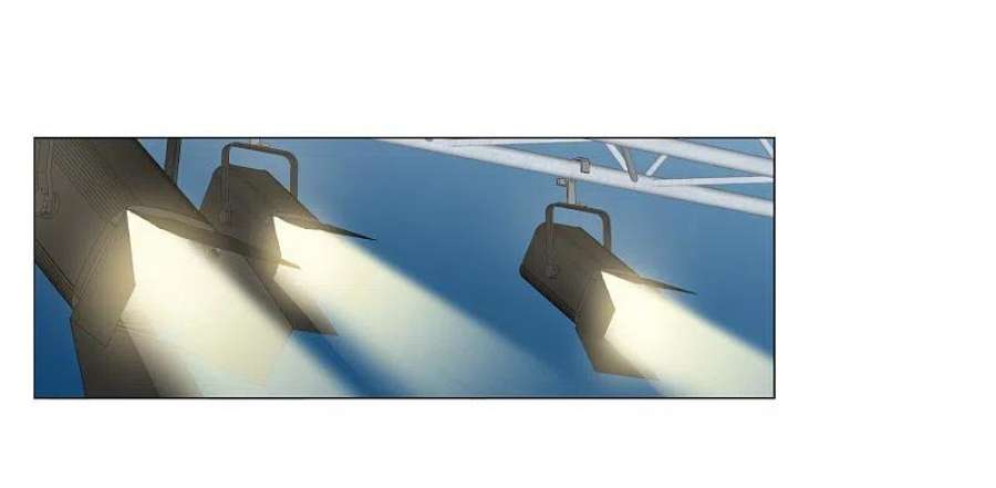 她来了，请趴下259话 月下诉情1