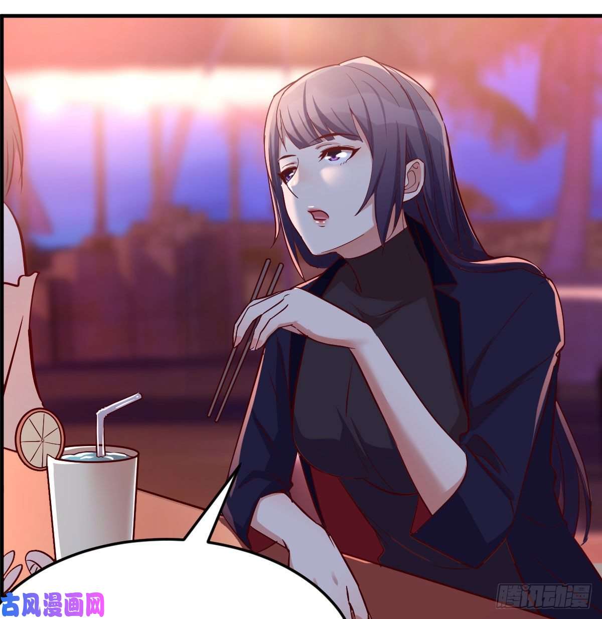 家有双生女友凑桌麻将