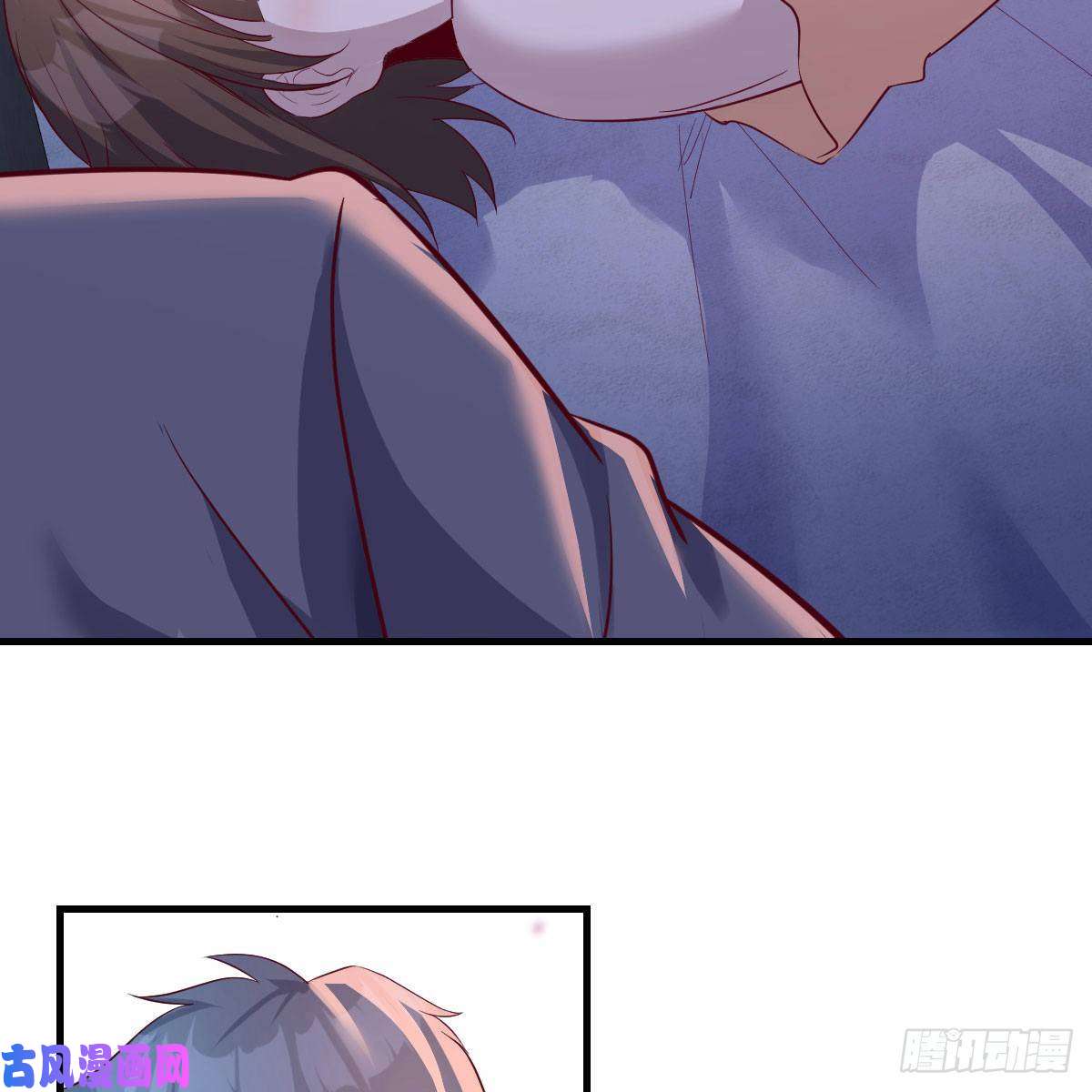 家有双生女友揉揉肚子