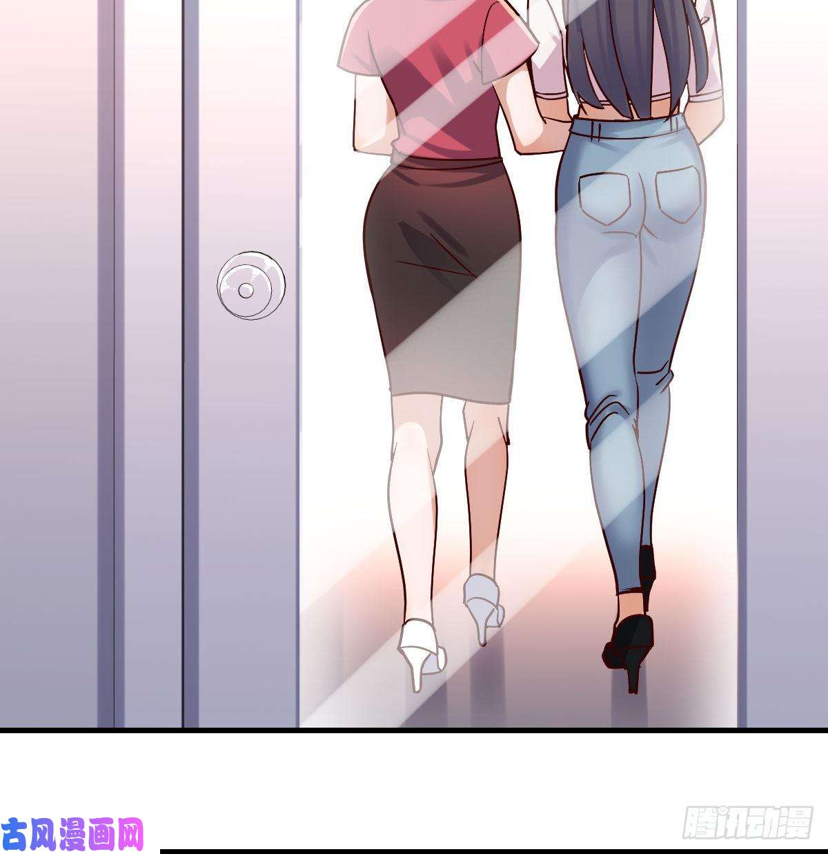 家有双生女友一起逛厦大